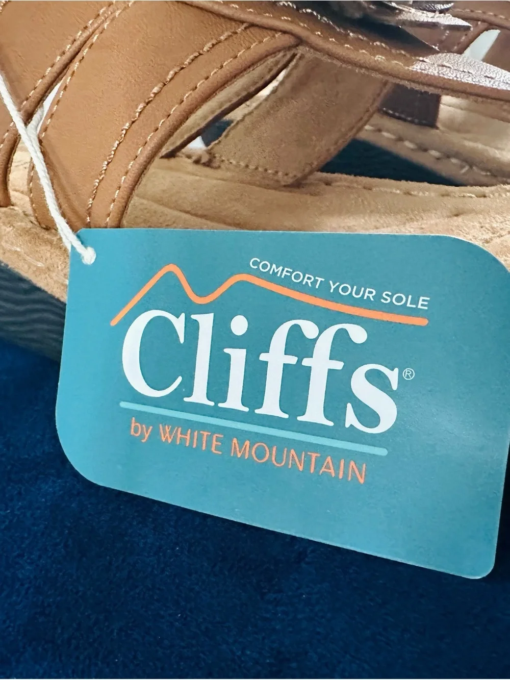 Cliffs by White Mountain Tan Floral Leather Thong Sandals, 9M, NWOT